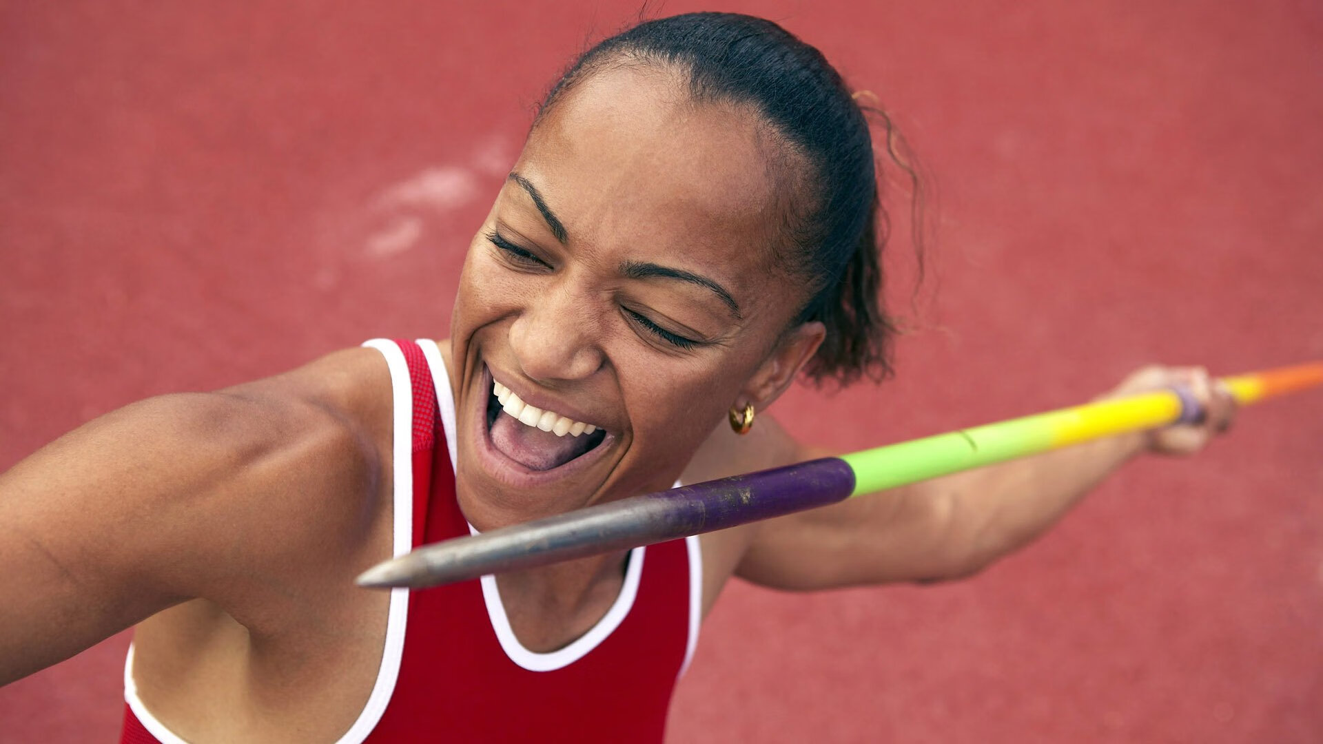 开云体育app官网-“高新体育中心：举重选手突破极限，赛场上演壮丽的力量之战”