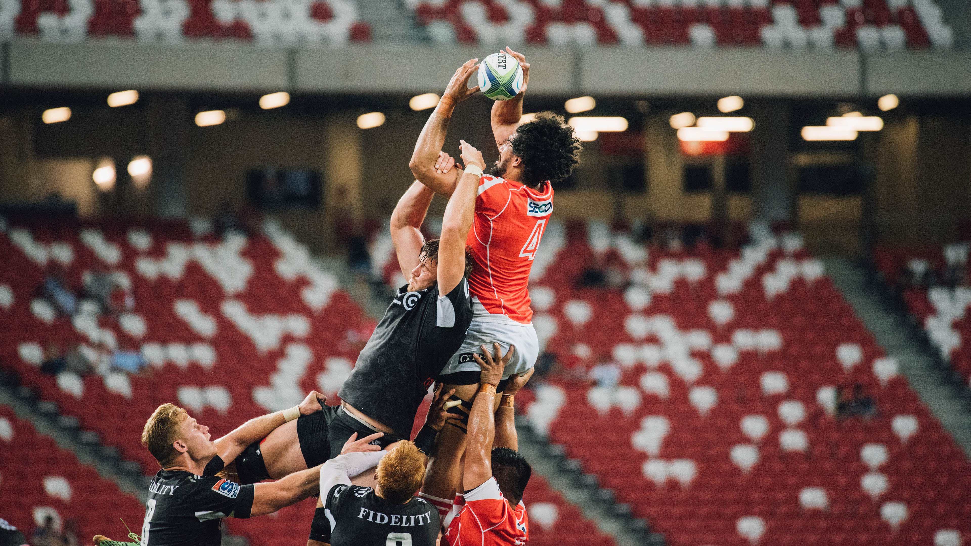 深圳领航队防守效率提升令对手难以得分，深圳队领航者